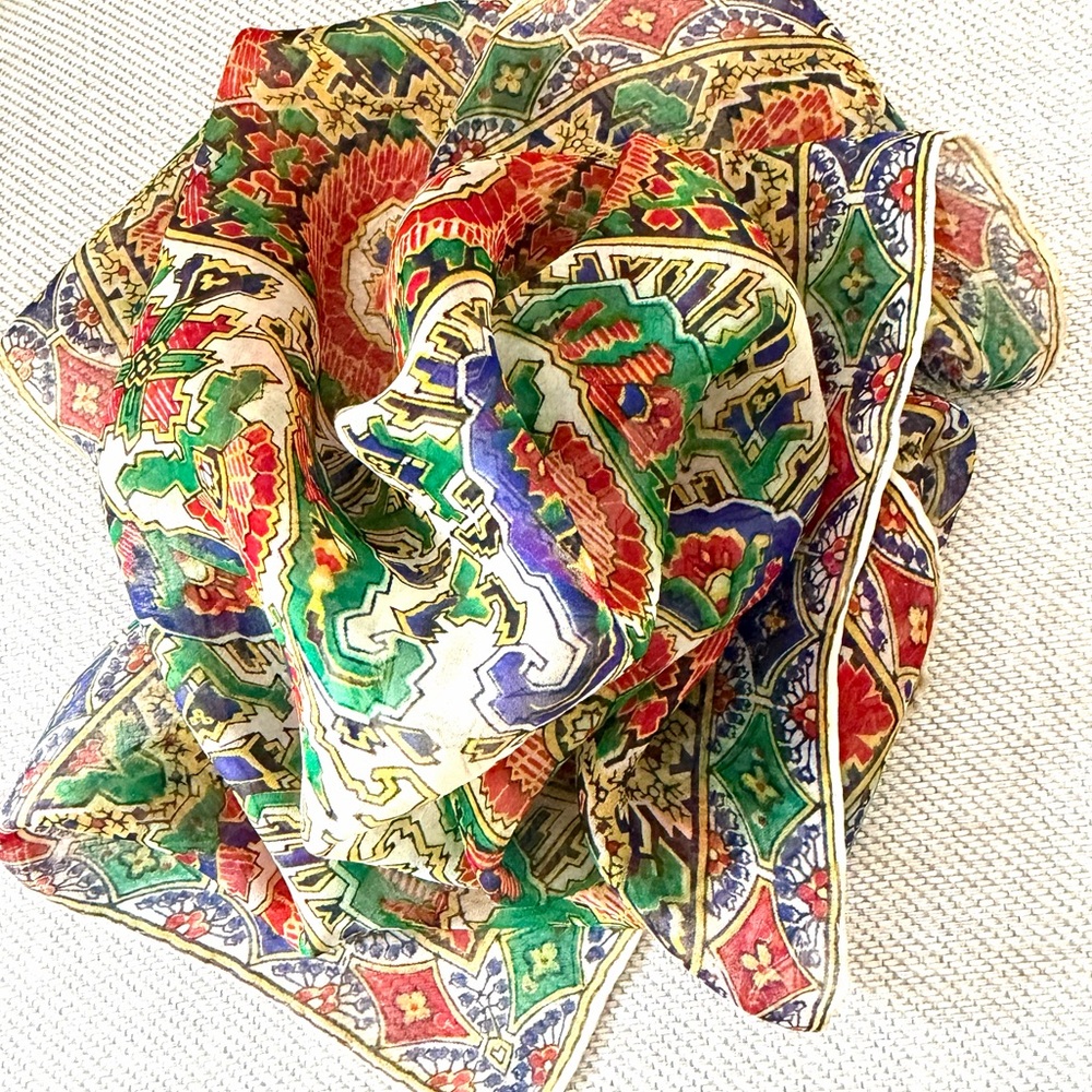 VTG Elegant Multicolor Paisley Hand-rolled Scarf Bandana VTG - Picture 11 of 14